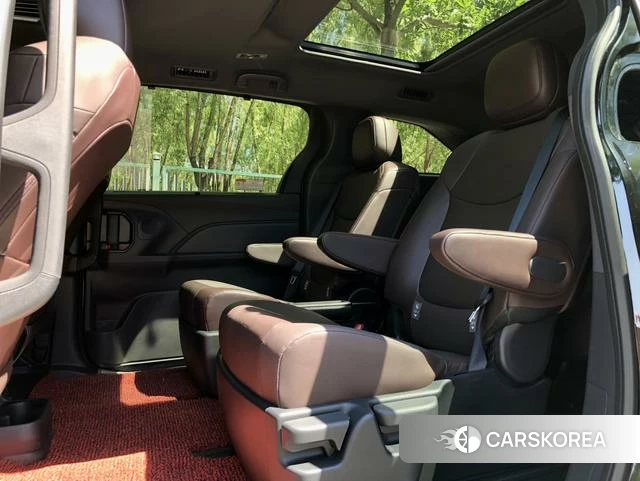 Toyota Grevia id 4278874 из Китая 9