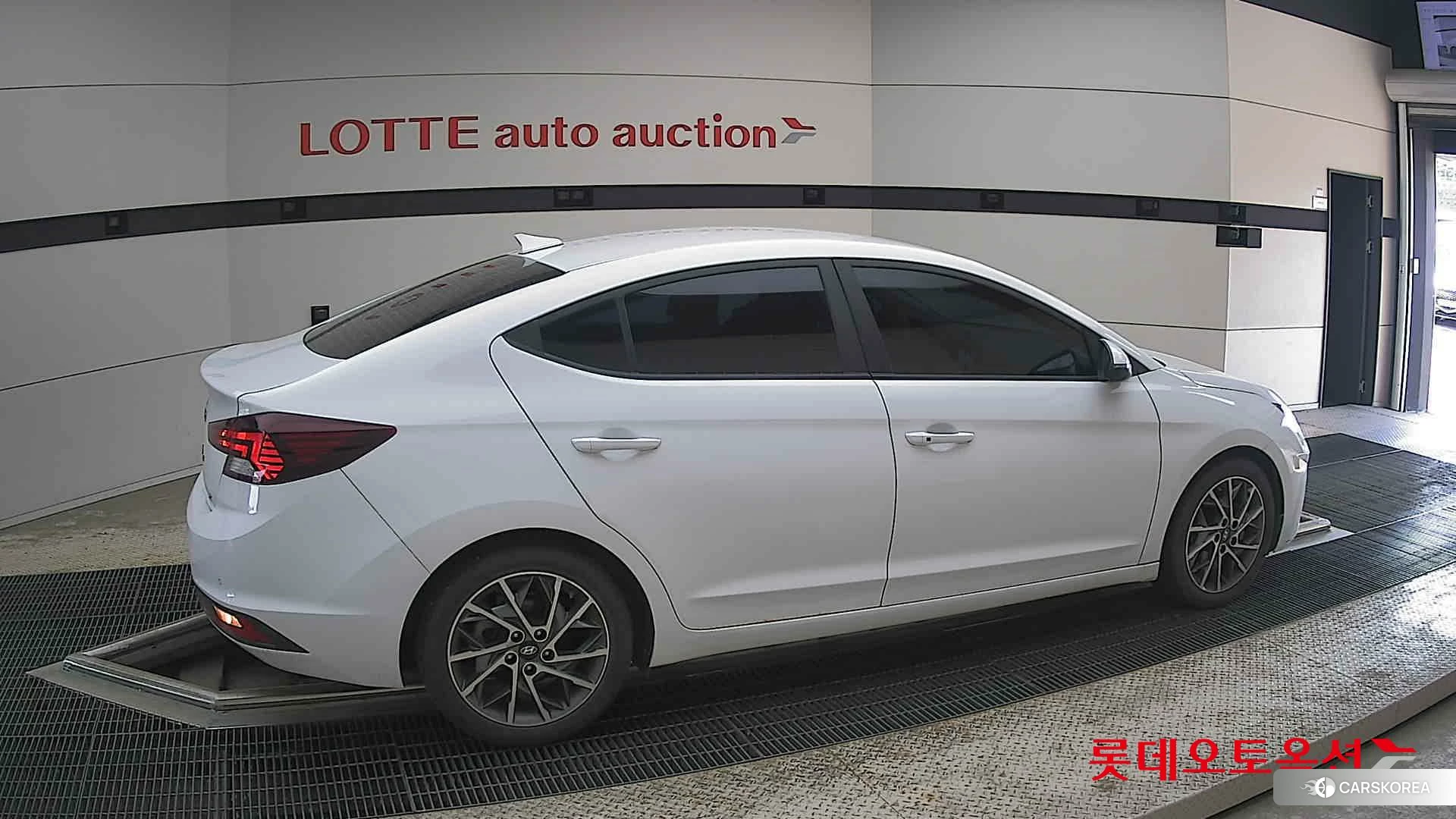 Hyundai Avante id 4289404 из Кореи 9