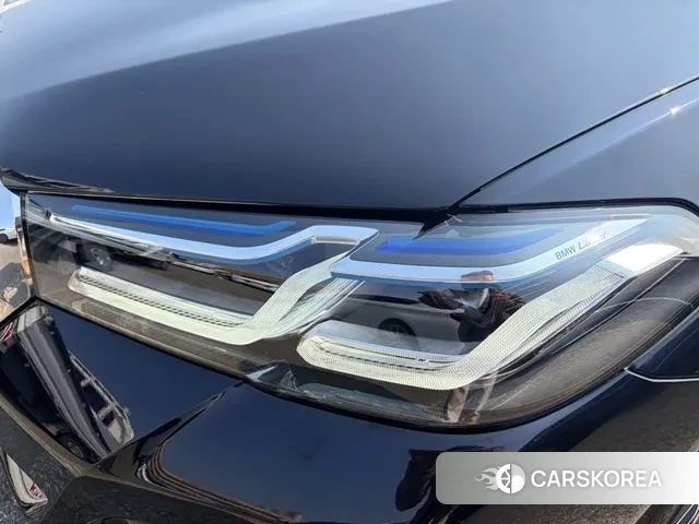 BMW 5 Series (G30) id 3771619 из Кореи 9