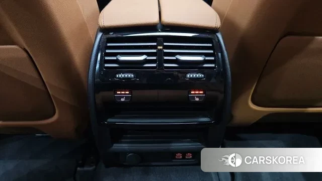 BMW 5 Series (G30) id 3218059 из Кореи 9