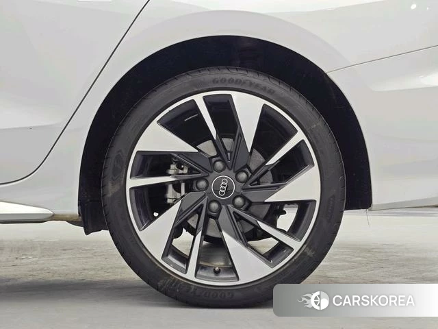 Audi A3 id 4209568 из Китая 9