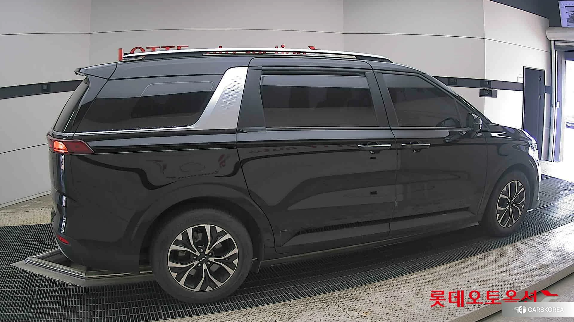Kia Carnival id 4289590 из Кореи 9