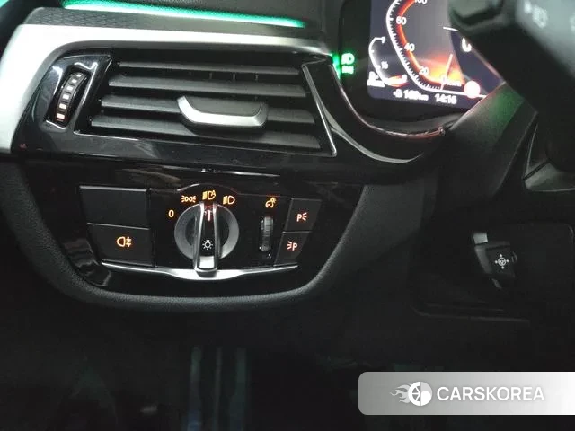 BMW 6 Series GT (G32) id 3462517 из Кореи 9