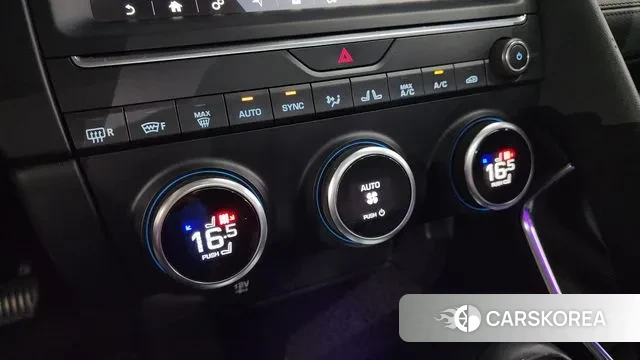 Jaguar E-PACE id 3018521 из Кореи 9