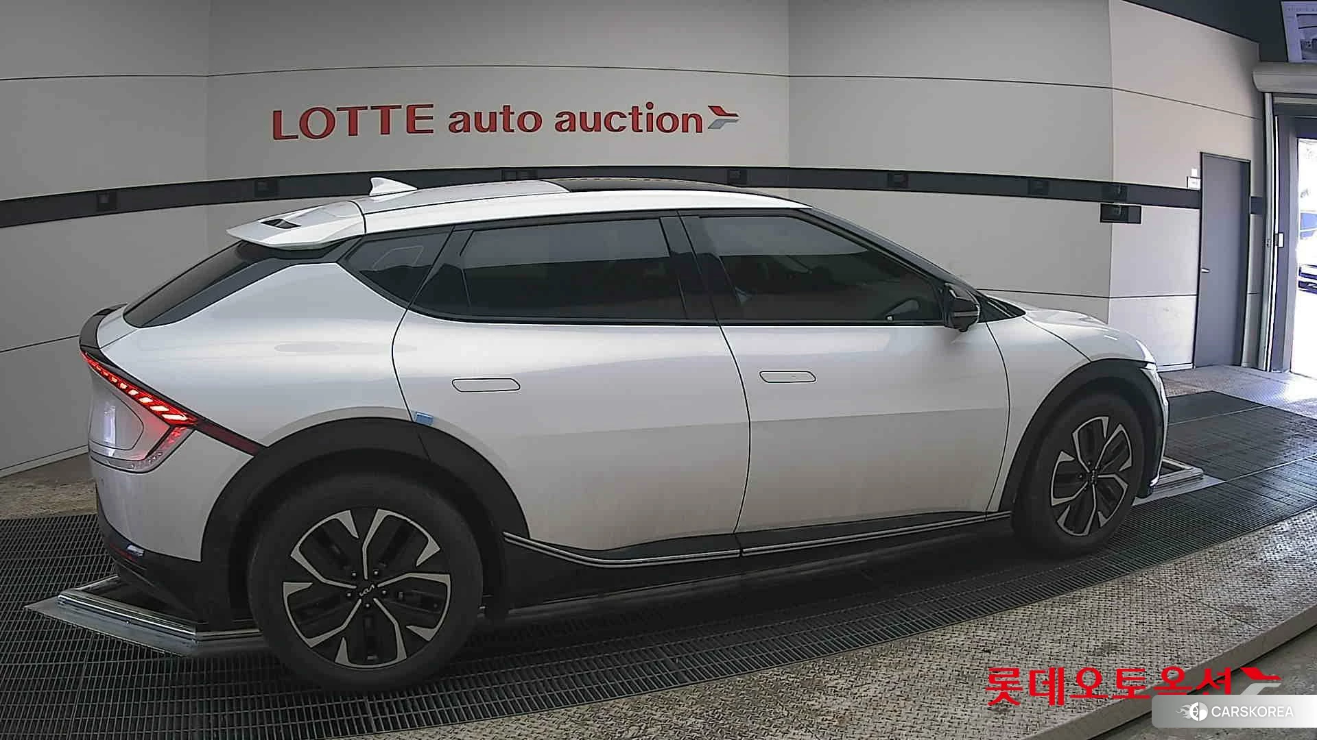 Kia EV6 id 3882087 из Кореи 9