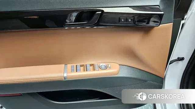 Hyundai Grandeur (GN7) id 3614924 из Кореи 9