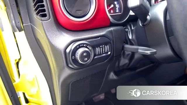 Jeep Wrangler (JL) id 3690364 из Кореи 9