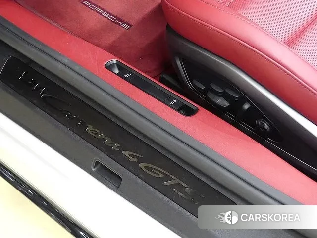 Porsche 911(992) id 3745601 из Кореи 9