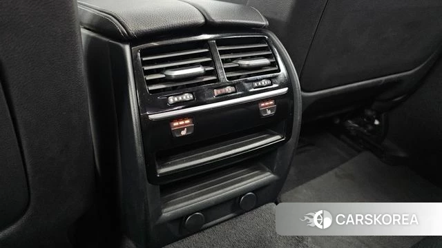 BMW 5 Series (G30) id 4595956 из Кореи 9