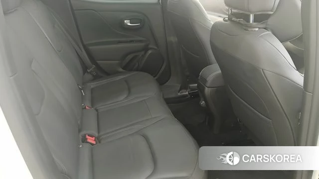 Jeep Renegade id 4383663 из Кореи 9