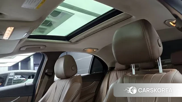 Mercedes-Benz E-Class W213 id 3209607 из Кореи 9