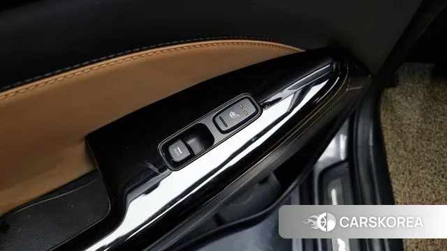 Kia K7 Premier Hybrid id 3661527 из Кореи 9