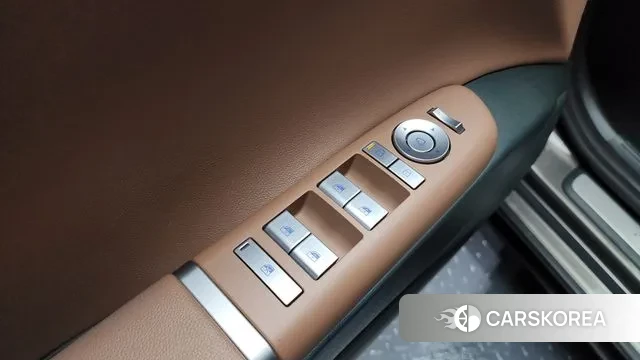 Hyundai Grandeur (GN7) id 3432169 из Кореи 9