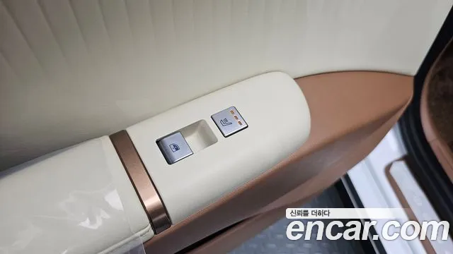 Hyundai Grandeur (GN7) id 2640355 из Кореи 9