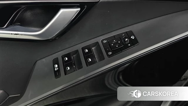 Kia Di Ol Nu Niro id 3865536 из Кореи 9