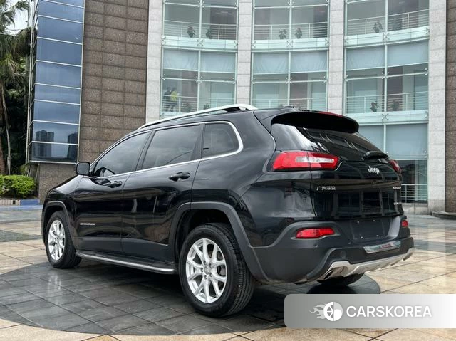 Jeep Free light id 4253728 из Китая 9