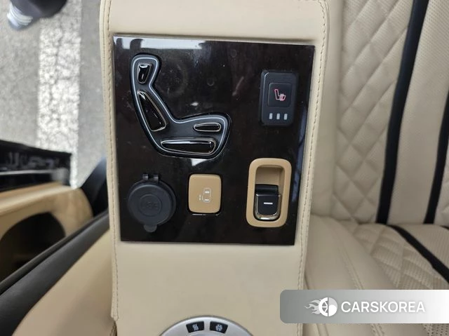Kia The New Carnival id 4525321 из Кореи 9