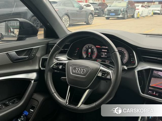 Audi A6L id 4328818 из Китая 9