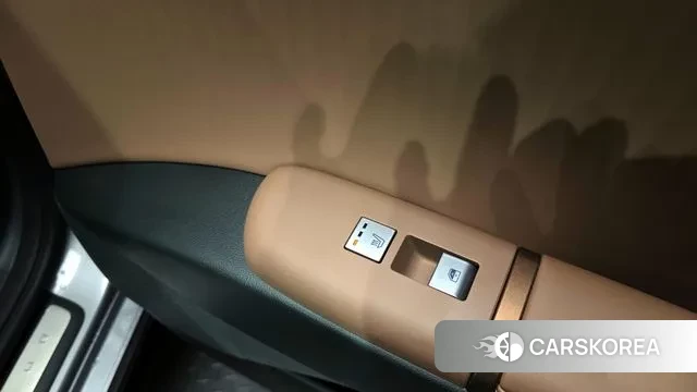 Hyundai Grandeur Hybrid (GN7) id 3394074 из Кореи 9