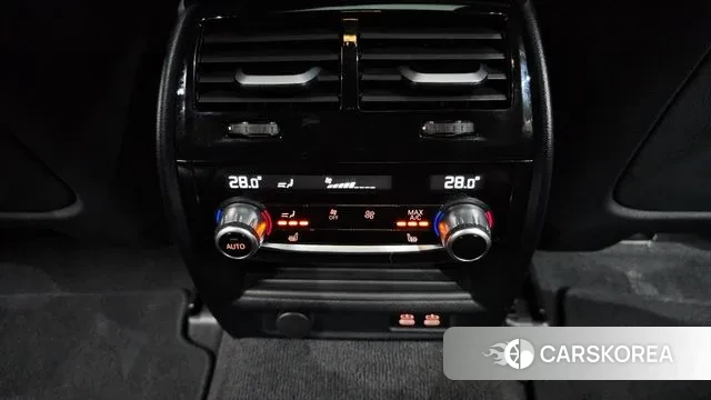 BMW 5 Series (G30) id 3639426 из Кореи 9