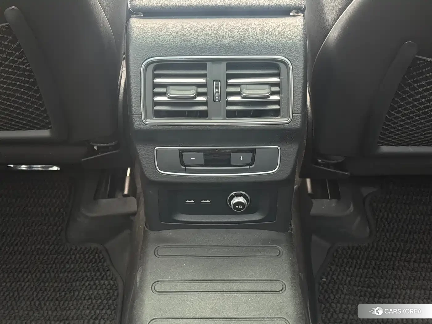 Audi Q5L id 4577902 из Китая 9