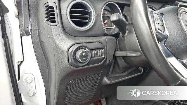 Jeep Wrangler (JL) id 4614223 из Кореи 9