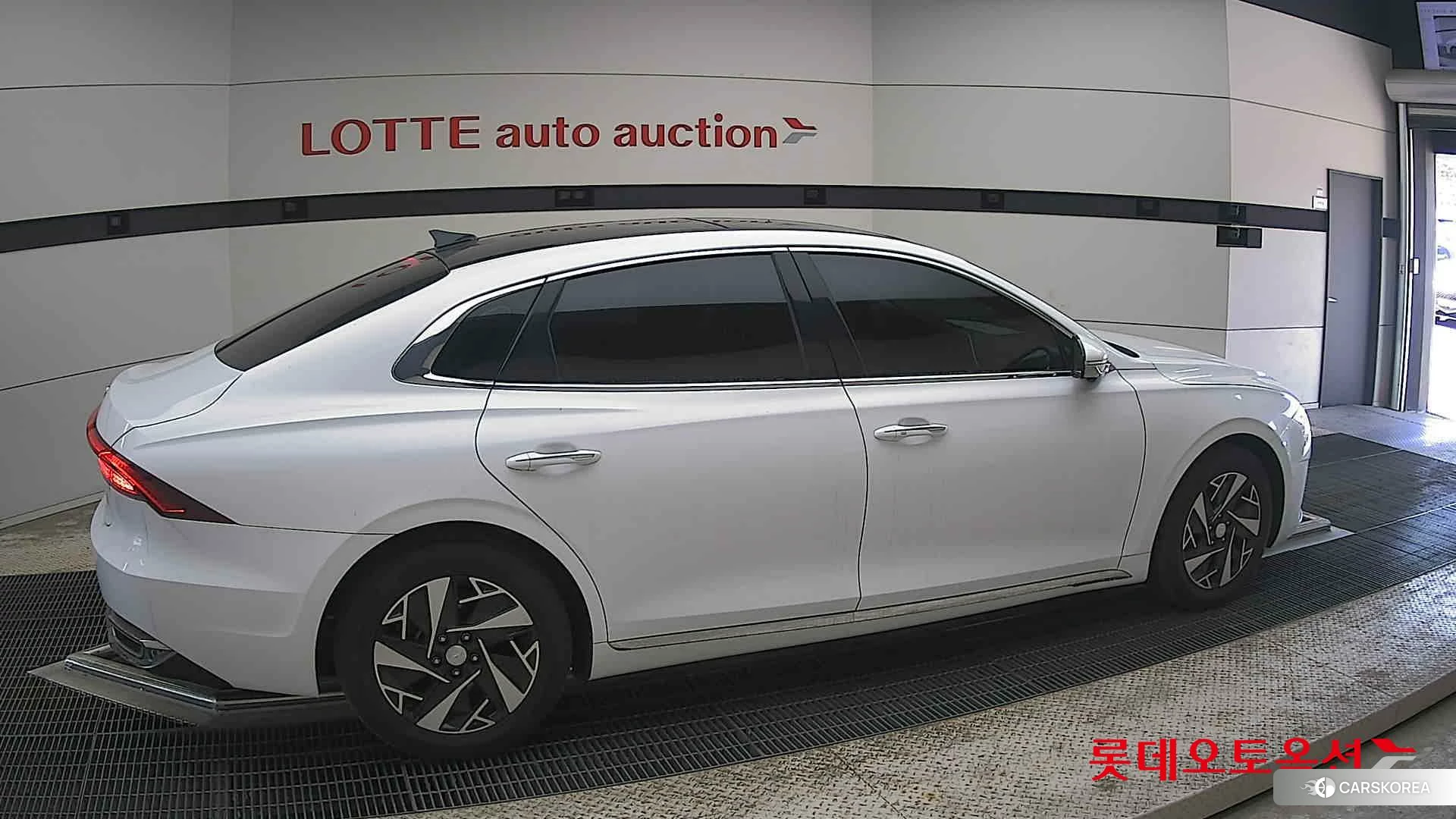 Hyundai Grandeur Hybrid id 4296755 из Кореи 9