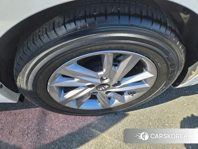 Kia K5 second generation id 3041997 из Кореи 9