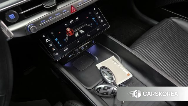 Hyundai Grandeur (GN7) id 3826665 из Кореи 9