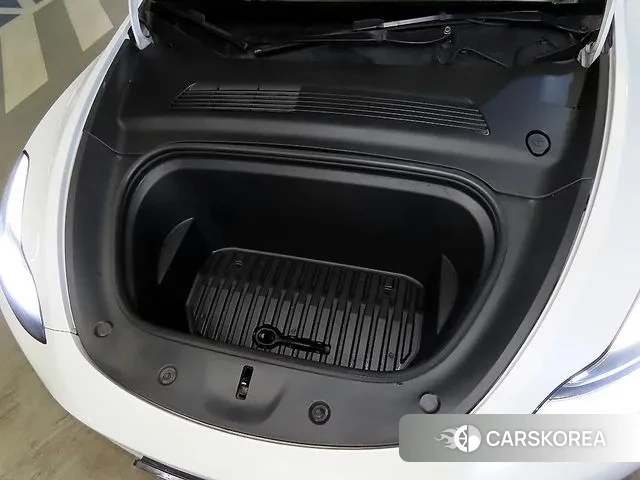 Tesla Model Y id 3473422 из Кореи 9