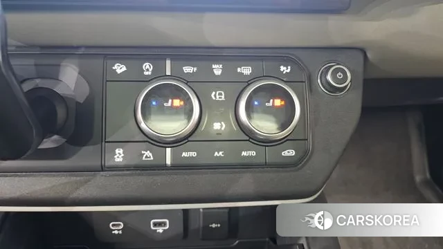 Land Rover Defender (L663) id 3416834 из Кореи 9