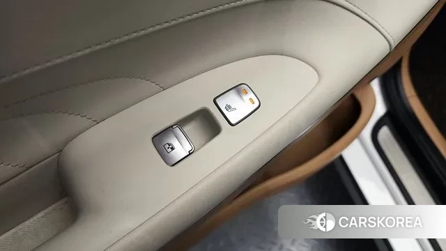 Hyundai The New Grandeur IG Hybrid id 2932106 из Кореи 9