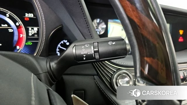 Lexus LS500h 5th generation id 3873815 из Кореи 9