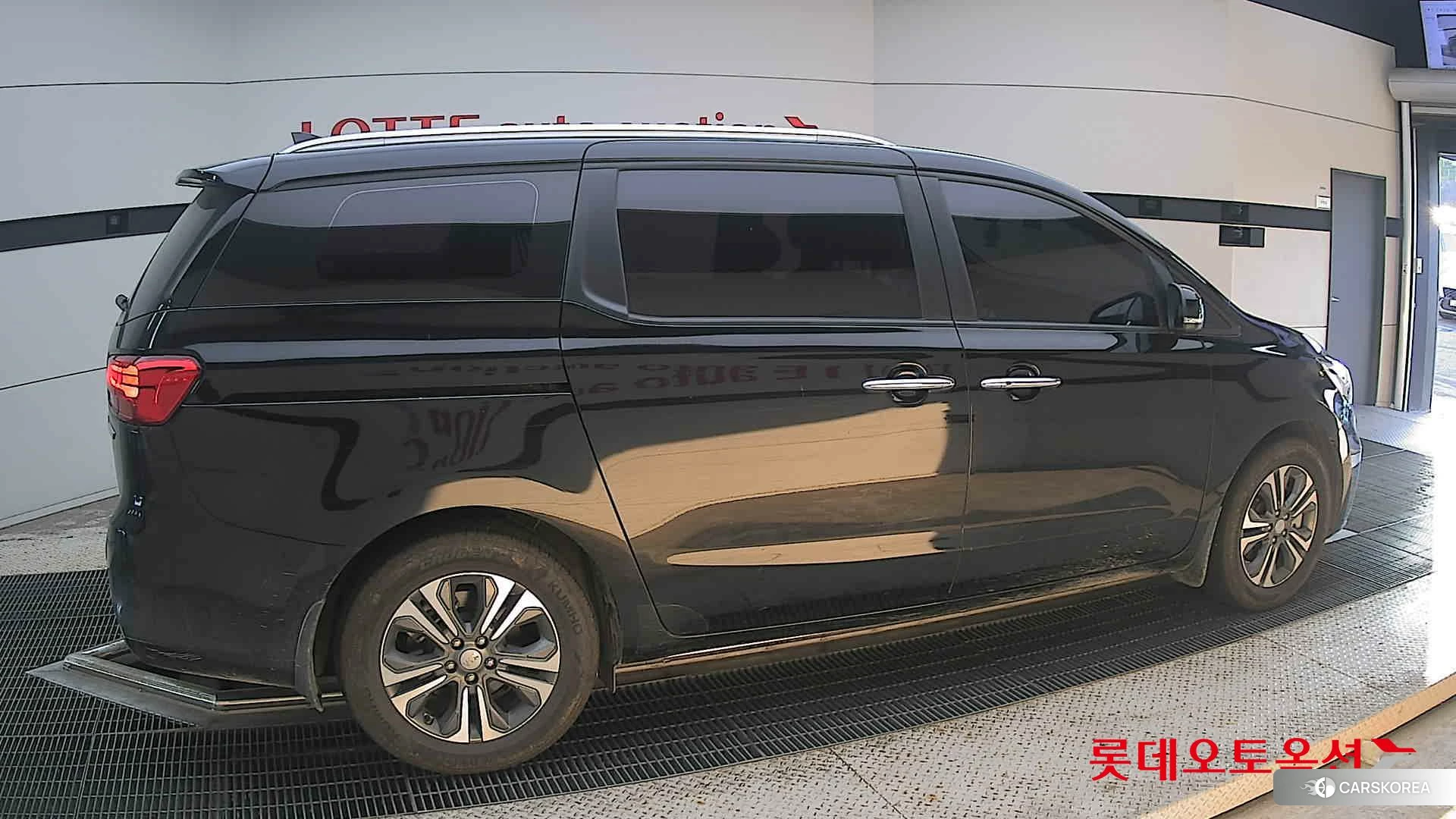 Kia Carnival id 4674183 из Кореи 9