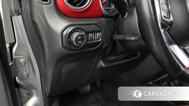 Jeep Wrangler (JL) id 4835966 из Кореи 9