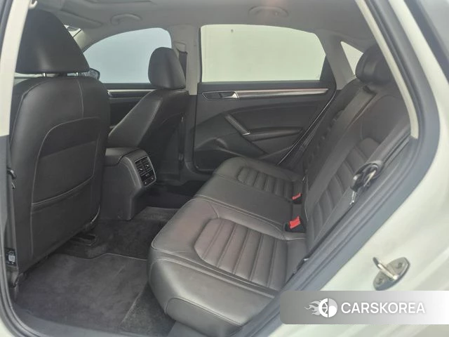 Volkswagen The New Passat id 4477440 из Кореи 9