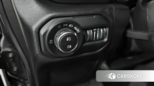Jeep Wrangler (JL) id 3793993 из Кореи 9