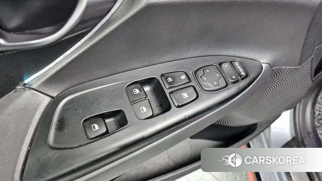 Hyundai Veloster (JS) id 3330622 из Кореи 9