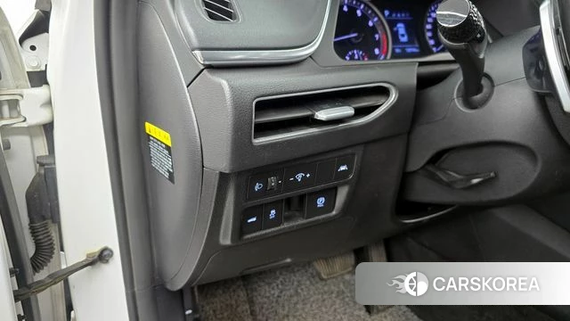 Hyundai Sonata (DN8) id 3879768 из Кореи 9