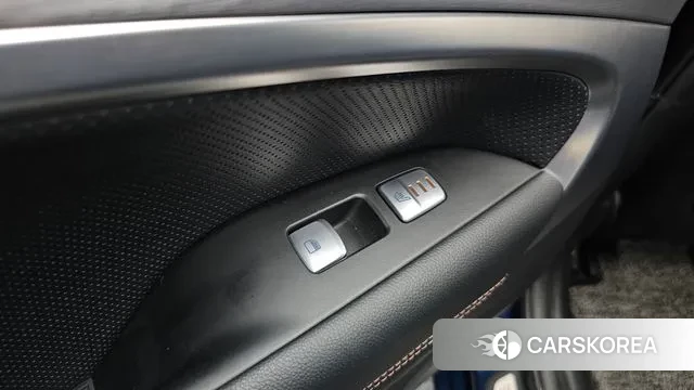 Genesis G70 id 2995549 из Кореи 9