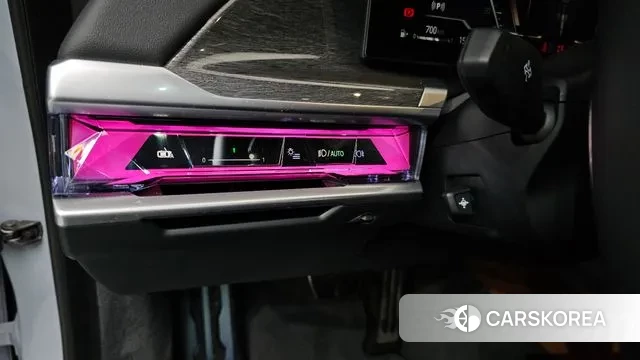 BMW 7 Series (G70) id 3021792 из Кореи 9