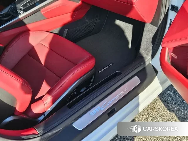 Porsche 911(992) id 3556647 из Кореи 9