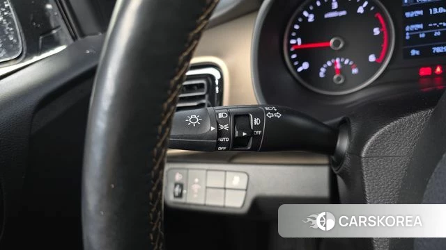 Kia Stonic id 3893840 из Кореи 9