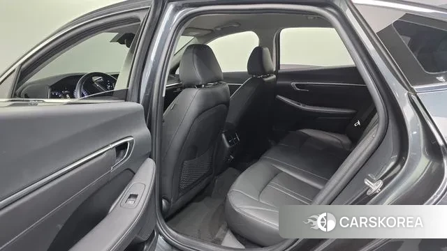 Hyundai Sonata (DN8) id 3442888 из Кореи 9