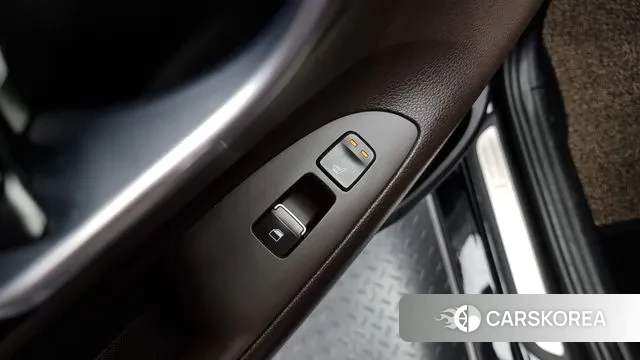 Hyundai Grandeur IG id 3024404 из Кореи 9