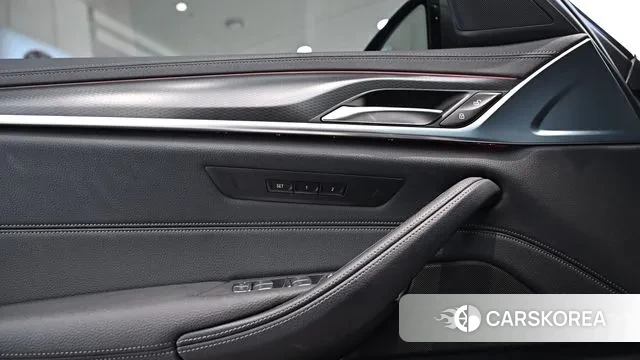 BMW 5 Series (G30) id 3639504 из Кореи 9