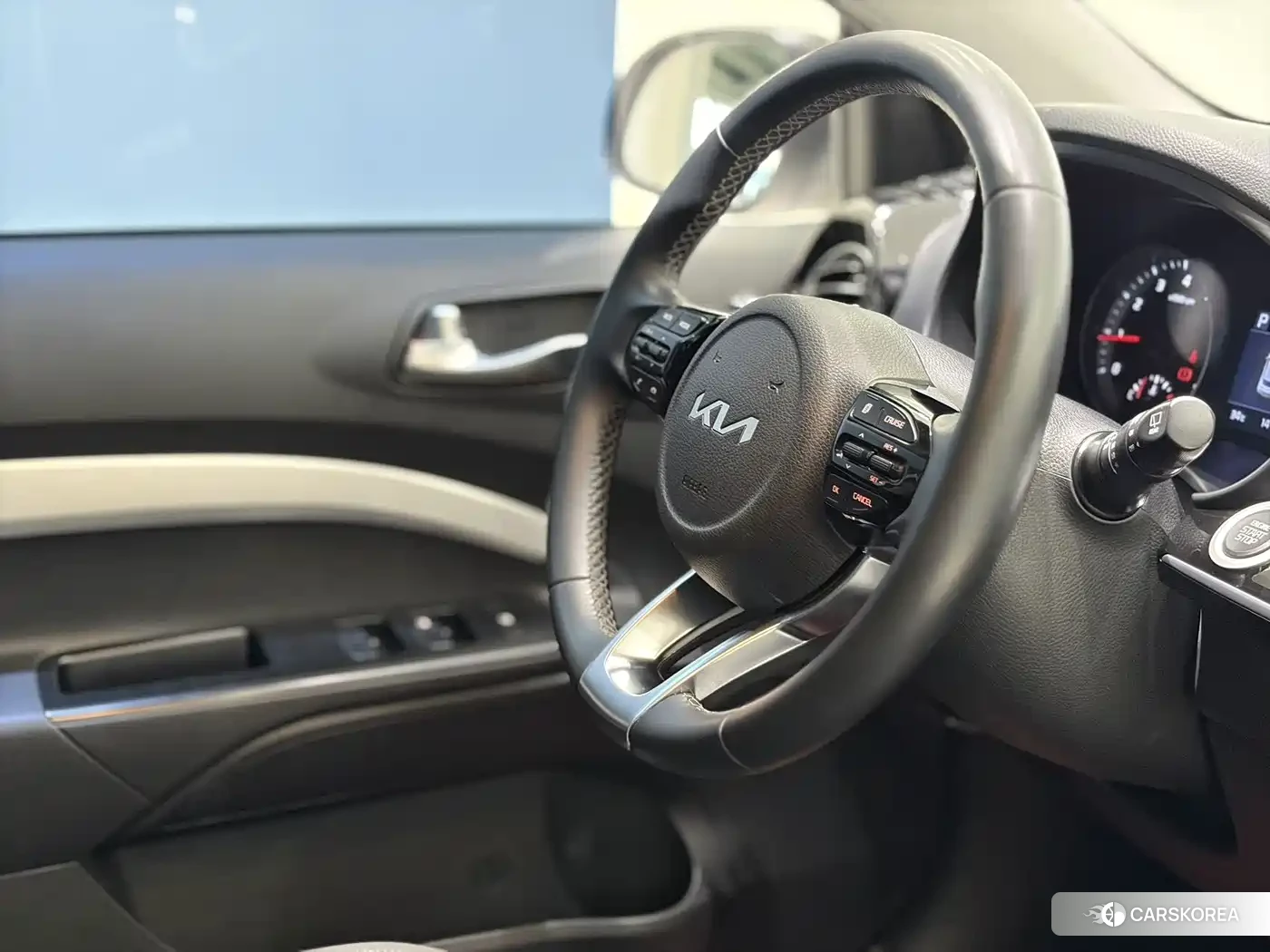 Kia KX1 id 4644440 из Китая 9