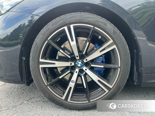 BMW 5 Series (G60) id 4607385 из Кореи 9