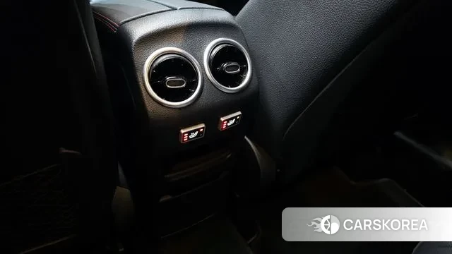 Mercedes-Benz GLA - Class H247 id 3348102 из Кореи 9