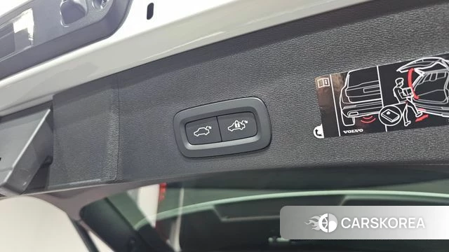 Volvo XC40 id 3819948 из Кореи 9